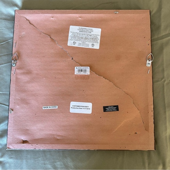 KIRKLAND’S • Home Succulent Wreath Shadowbox - Picture 4 of 8